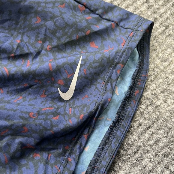 Nike Dri-Fit Training Lined Shorts Women's Small Mid-Rise 3" Loose Fit Run NWT - Picture 2 of 8